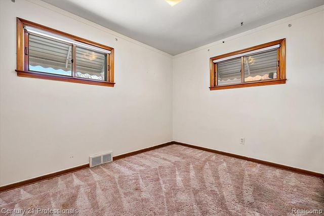 1826 Walnut Street, Dearborn, MI 48124