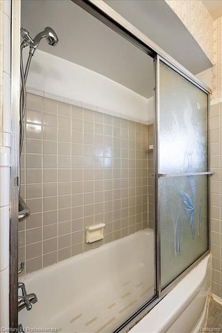 1826 Walnut Street, Dearborn, MI 48124