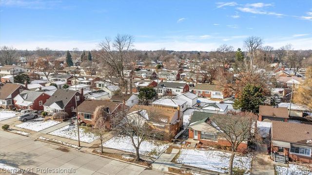 1826 Walnut Street, Dearborn, MI 48124