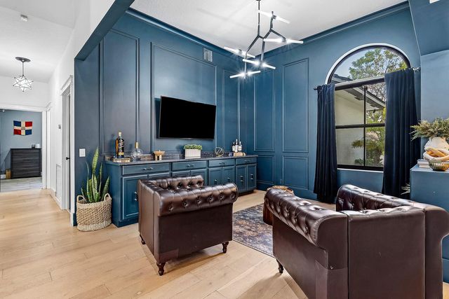 4447 NW 82nd Avenue, Coral Springs, FL 33065