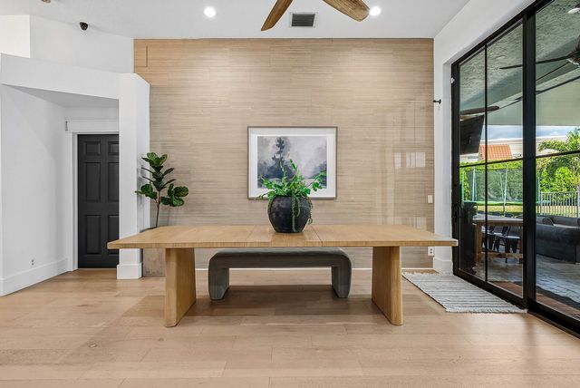 4447 NW 82nd Avenue, Coral Springs, FL 33065