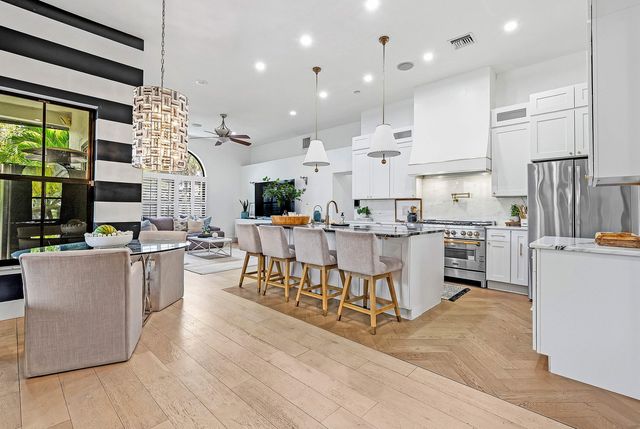 4447 NW 82nd Avenue, Coral Springs, FL 33065