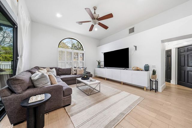 4447 NW 82nd Avenue, Coral Springs, FL 33065