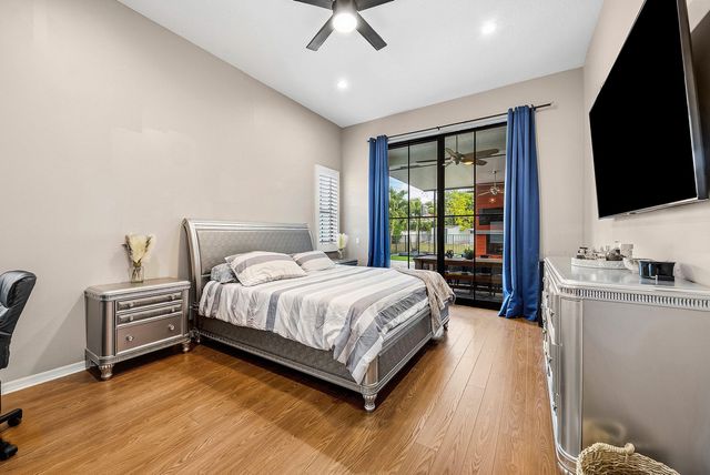 4447 NW 82nd Avenue, Coral Springs, FL 33065