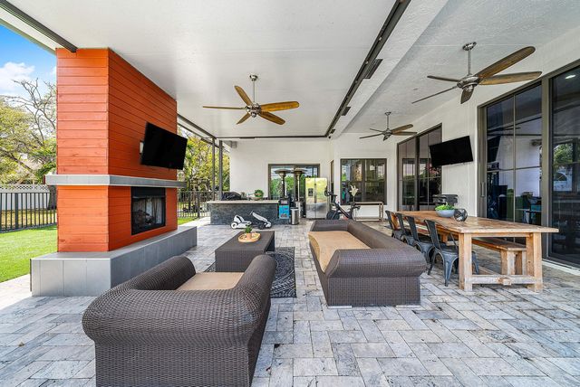 4447 NW 82nd Avenue, Coral Springs, FL 33065