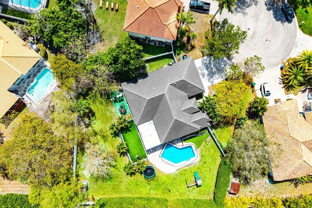 4447 NW 82nd Avenue, Coral Springs, FL 33065