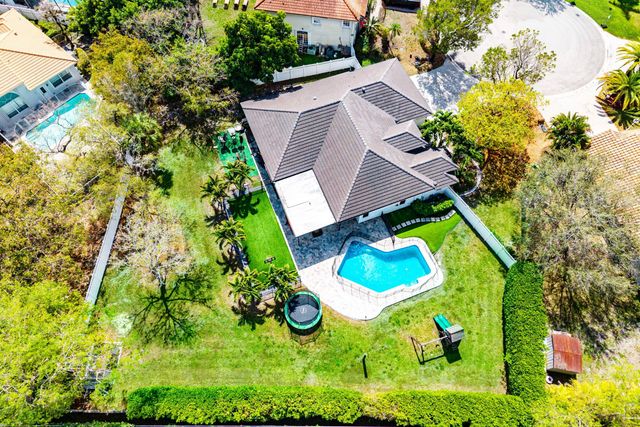 4447 NW 82nd Avenue, Coral Springs, FL 33065