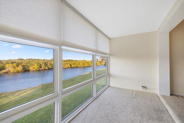 2800 Indian River Boulevard 7F, Vero Beach, FL 32960