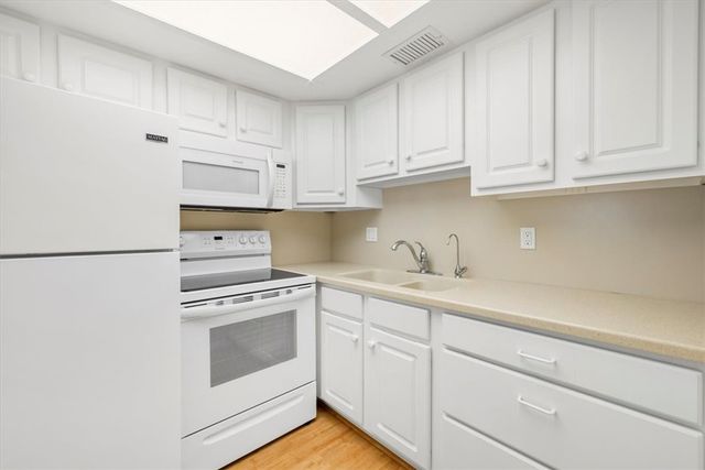 2800 Indian River Boulevard 7F, Vero Beach, FL 32960