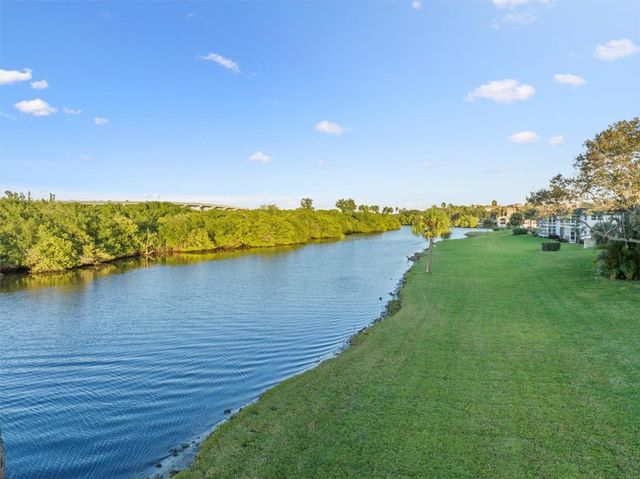 2800 Indian River Boulevard 7F, Vero Beach, FL 32960