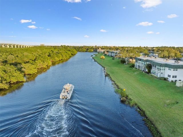 2800 Indian River Boulevard 7F, Vero Beach, FL 32960