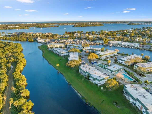 2800 Indian River Boulevard 7F, Vero Beach, FL 32960