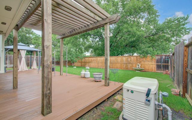 11222 E Travelers Way Circle, Houston, TX 77065