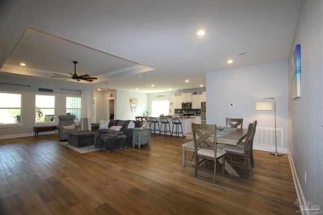 6586 Forest Bay Ave, Gulf Breeze, FL 32563