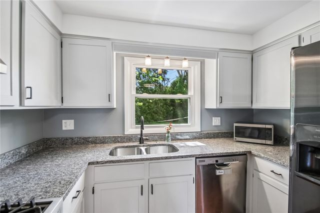 71 San Marie Drive, Irondequoit, NY 14622