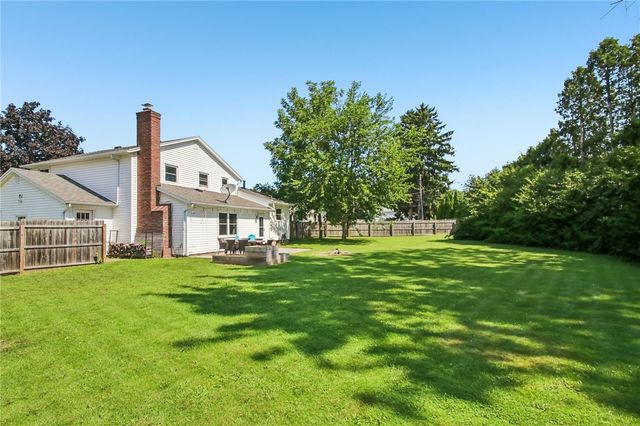 71 San Marie Drive, Irondequoit, NY 14622