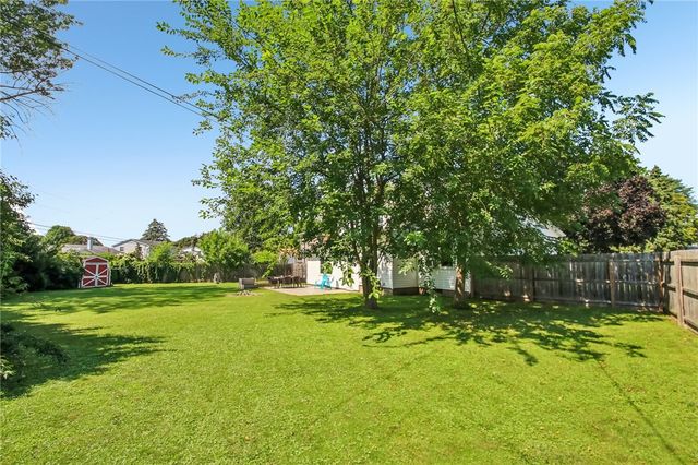 71 San Marie Drive, Irondequoit, NY 14622