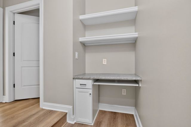525 Grant Park Dr, Franklin, TN 37067