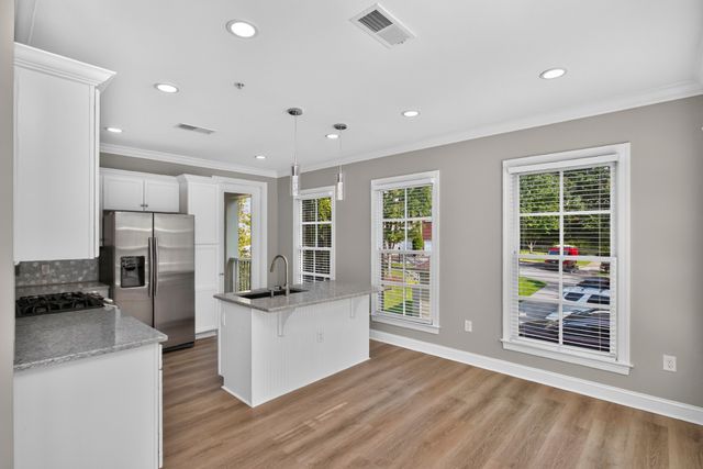 525 Grant Park Dr, Franklin, TN 37067