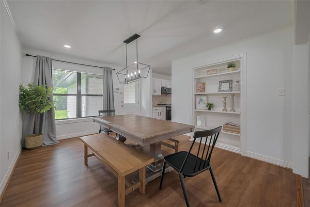 8057 Ridgeview Drive, Houston, TX 77055