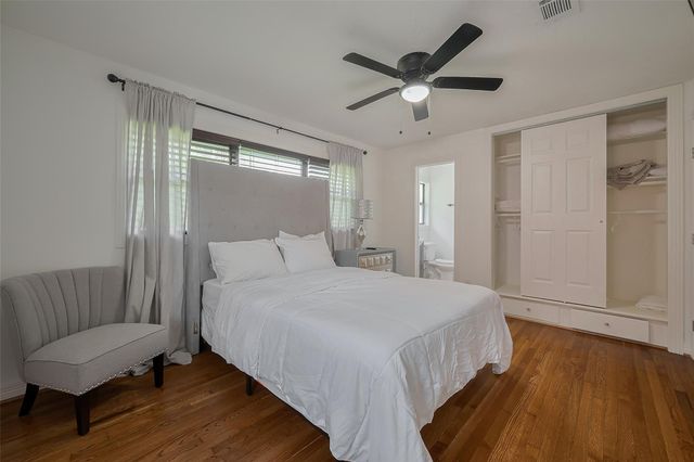 8057 Ridgeview Drive, Houston, TX 77055