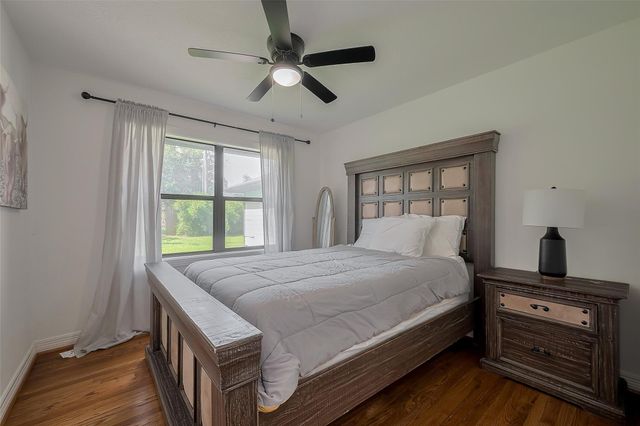 8057 Ridgeview Drive, Houston, TX 77055