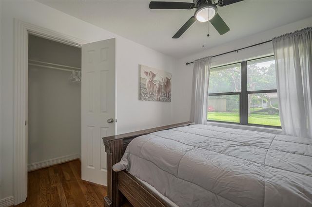 8057 Ridgeview Drive, Houston, TX 77055