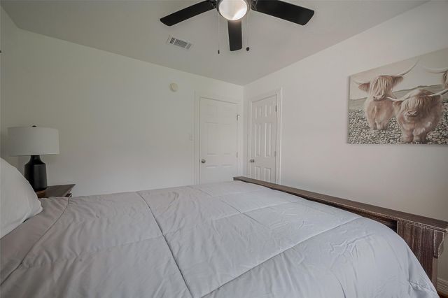 8057 Ridgeview Drive, Houston, TX 77055