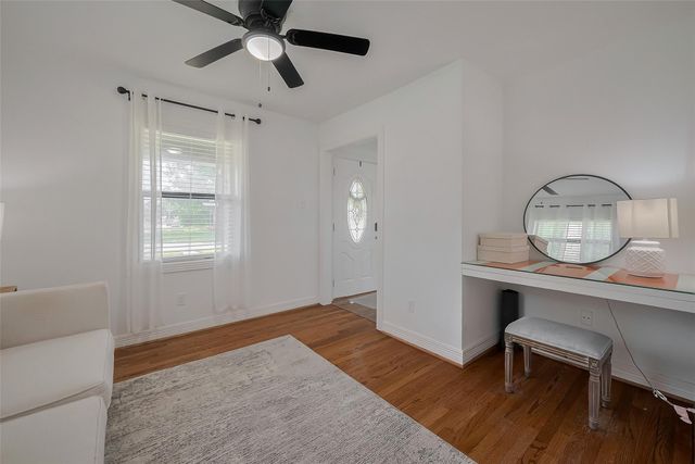 8057 Ridgeview Drive, Houston, TX 77055