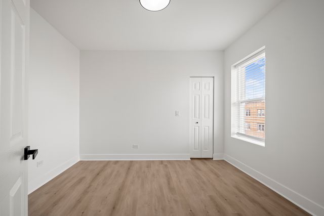 3049 W Berteau Avenue 3, Chicago, IL 60618