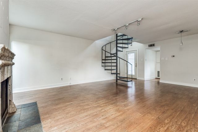 3321 Oak Grove Avenue 107, Dallas, TX 75204