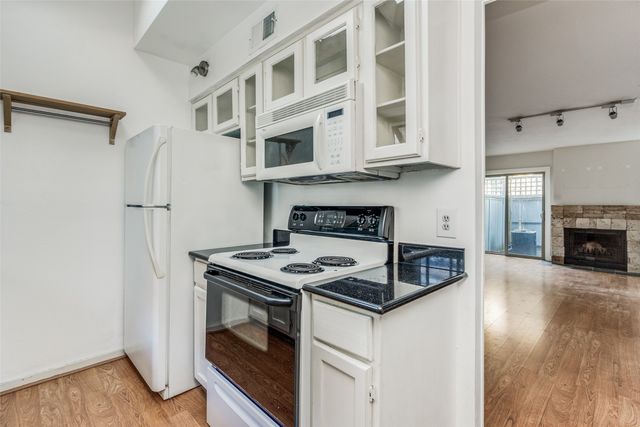 3321 Oak Grove Avenue 107, Dallas, TX 75204