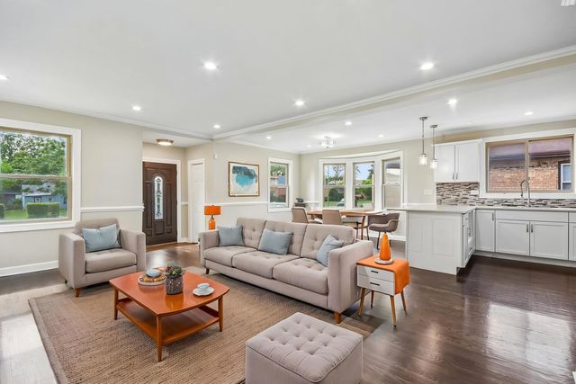 8641 S Constance Avenue, Chicago, IL 60617