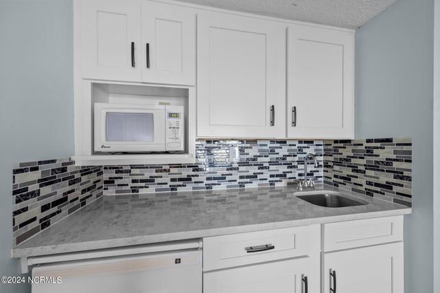 790 New River Inlet Road 208a, North Topsail Beach, NC 28460