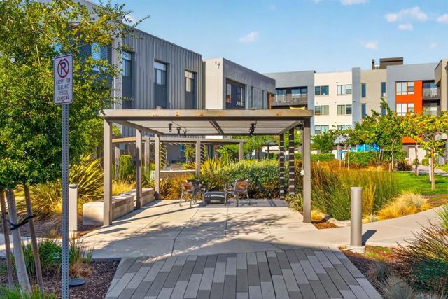 3891 Vanguard 1004, Fremont, CA 94538