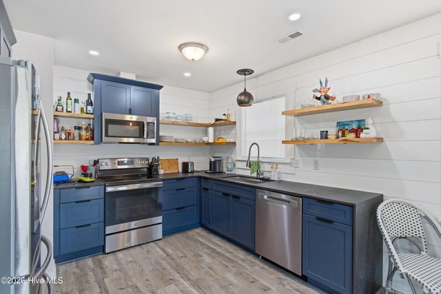 107 NE 65th Street, Oak Island, NC 28465