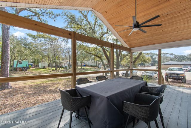 107 NE 65th Street, Oak Island, NC 28465