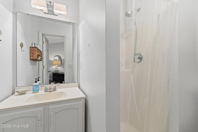 107 NE 65th Street, Oak Island, NC 28465