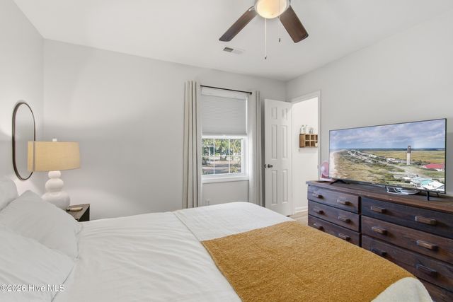 107 NE 65th Street, Oak Island, NC 28465