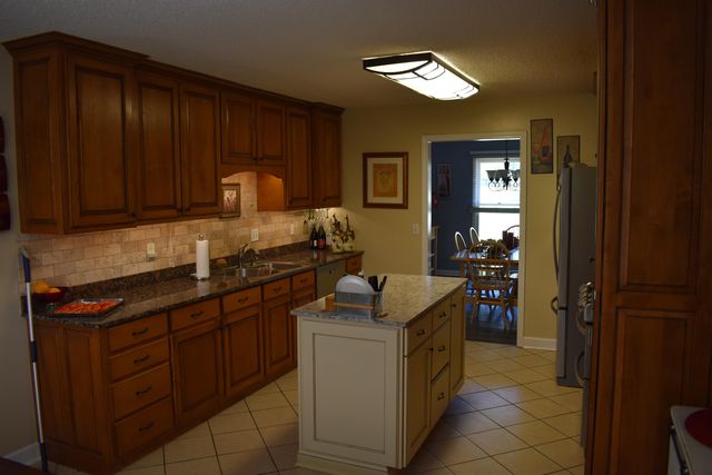 1875 Creekview Drive, Paducah, KY 42003