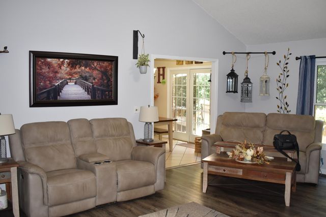 1875 Creekview Drive, Paducah, KY 42003