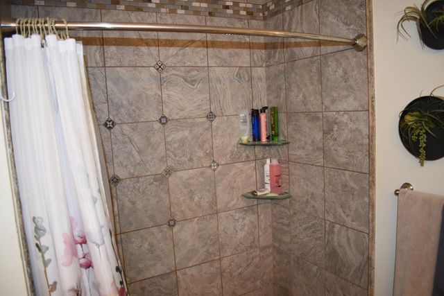1875 Creekview Drive, Paducah, KY 42003