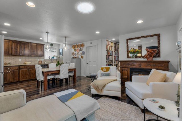 240 NW 30th Street, Redmond, OR 97756