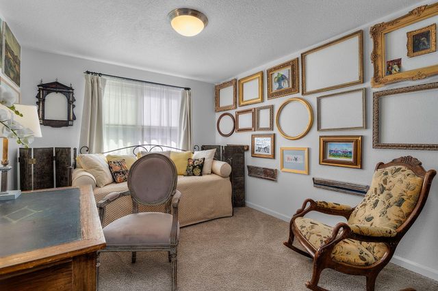 240 NW 30th Street, Redmond, OR 97756