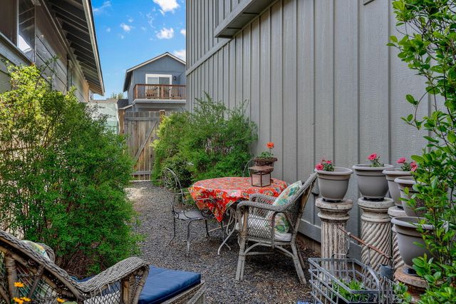 240 NW 30th Street, Redmond, OR 97756