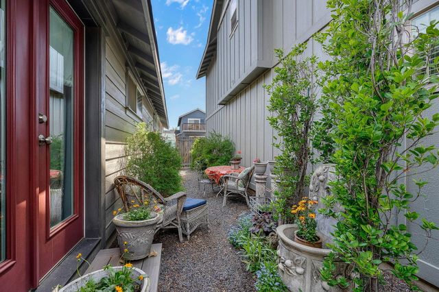 240 NW 30th Street, Redmond, OR 97756