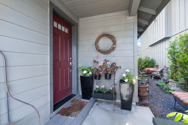 240 NW 30th Street, Redmond, OR 97756