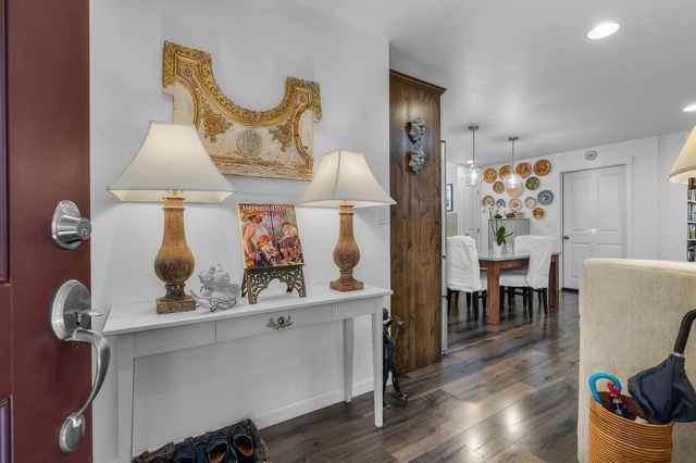 240 NW 30th Street, Redmond, OR 97756