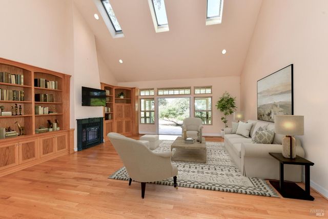 1219 Repetto Ranch Rd, Sonoma, CA 95476