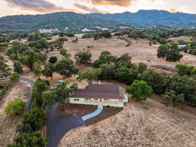 1219 Repetto Ranch Rd, Sonoma, CA 95476